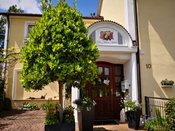 Preiswertes Hotel für die Messe in Nürnberg - Entspannt anreisen ohne Stau