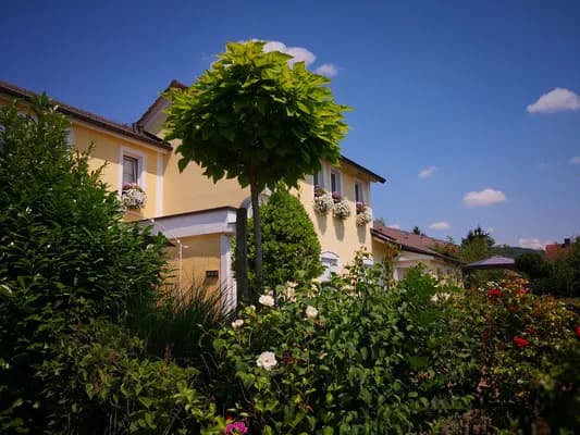 Erstklassiges Hotel in der nähe von Knauf-Museum 3
