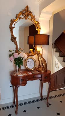 Erstklassiges Hotel in der nähe von Knauf-Museum